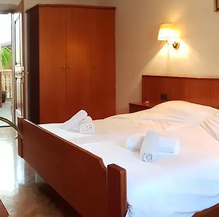 Bed & Breakfast Weisses Roessl